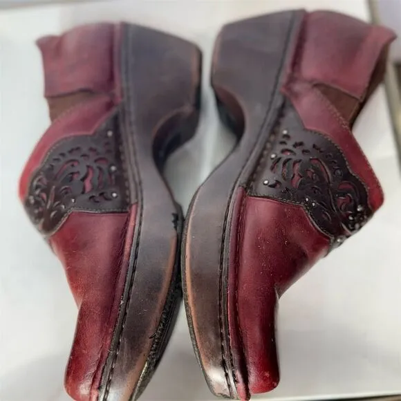 Ariat Red Leather Embroidered Western Clogs Size 9.5B Boho Cowgirl Mule Shoes