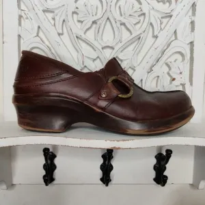 Ariat Shasta Brown Leather Slip On Harness Clogs Size 8.5