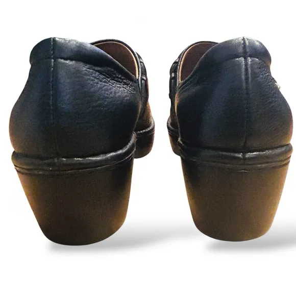 Ariat Women’s Black Leather Clogs Size 9.5 | Textured Buckle Slip-On | NWOT