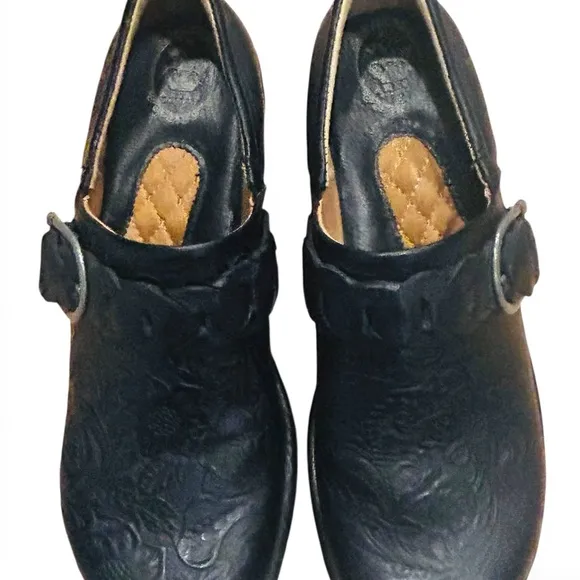 Ariat Women’s Black Leather Clogs Size 9.5 | Textured Buckle Slip-On | NWOT