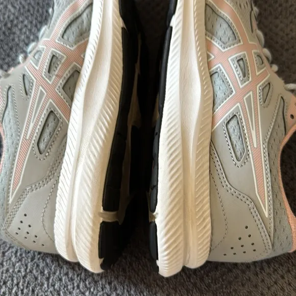 ASICS Gel-Contend 8 Running Shoes Gray Blush Pink Lightweight Comfort Sneakers 9