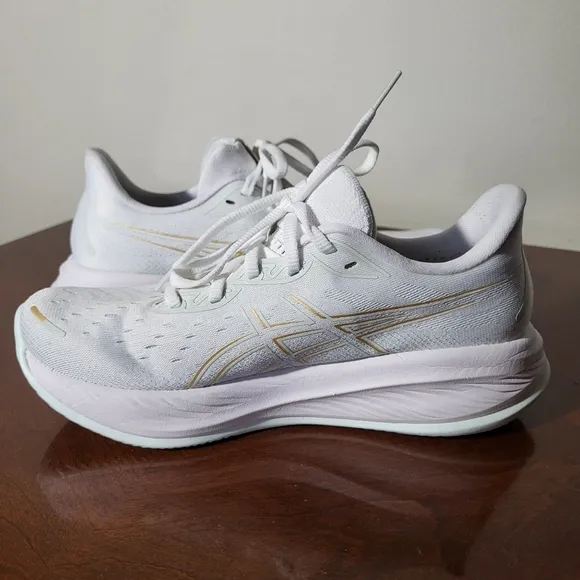 Asics Gel-Cumulus Womens 8 Shoes Road Running Trainer Support Mint and Gold