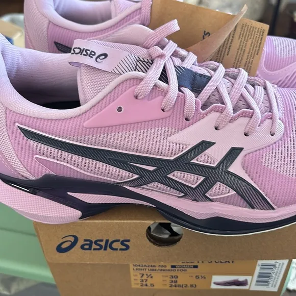 ASICS Purple Athletic Shoes Streamlined Performance