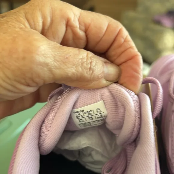 ASICS Purple Athletic Shoes Streamlined Performance