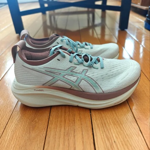 Asics Womens Gel Nimbus 27 1012B825 Beige Running Shoes Sneakers Size 9