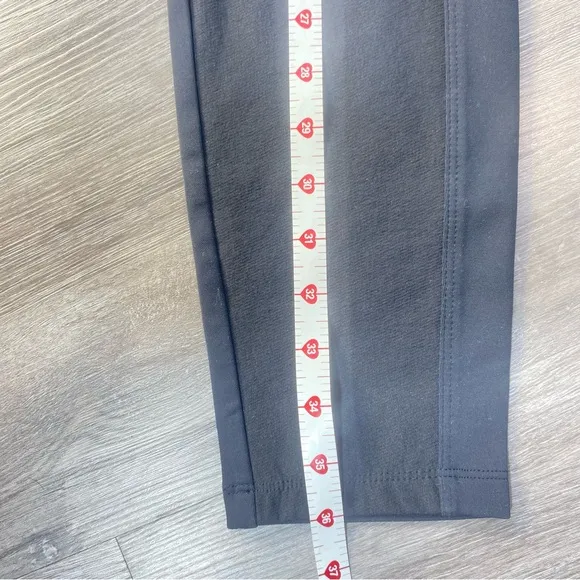 Athleta Headlands Hybrid Cargo Pants Size 8 Black Stretch Utility Leggings