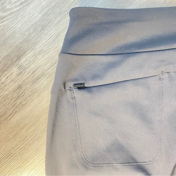 Athleta Headlands Hybrid Cargo Pants Size 8 Black Stretch Utility Leggings