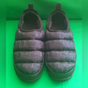 AUTHENTIC DIOR PUFFER SLIPPERS