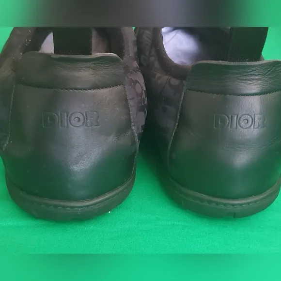 AUTHENTIC DIOR PUFFER SLIPPERS