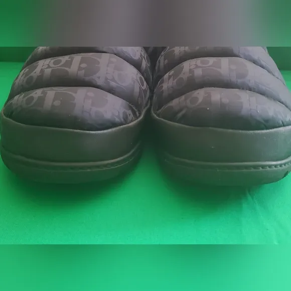 AUTHENTIC DIOR PUFFER SLIPPERS