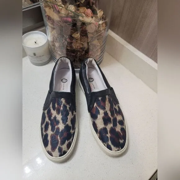 Authentic Lanvin slip on sneakers, size 40