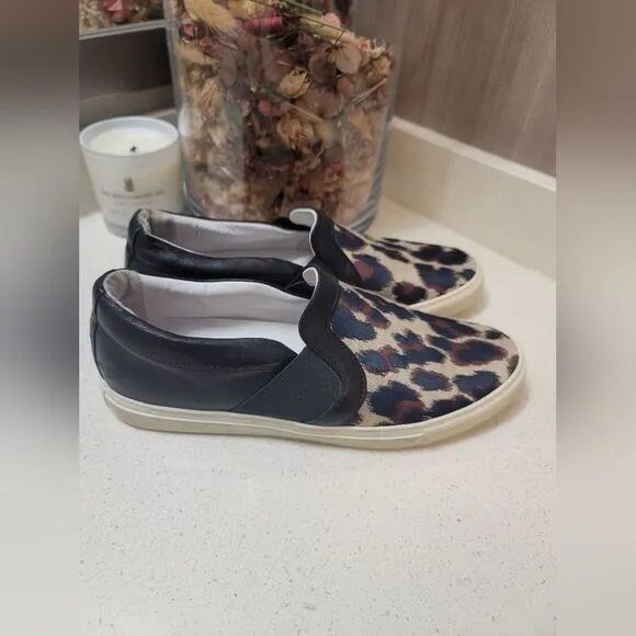 Authentic Lanvin slip on sneakers, size 40