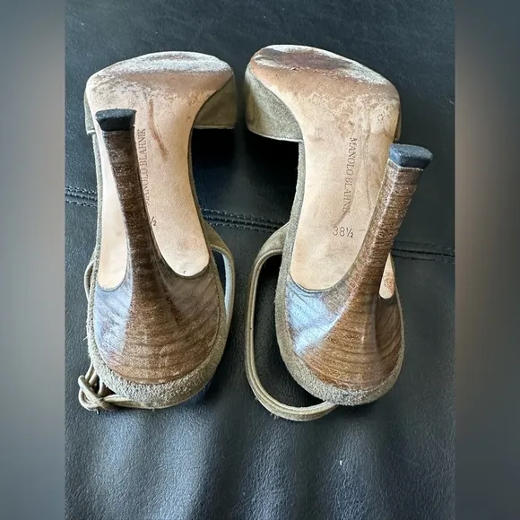 Authentic MANOLO BLAHNIK Green Suede Slingback Pumps Heels Shoes 38.5