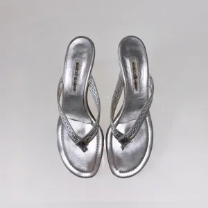 Authentic Manolo Blahnik kitten heels