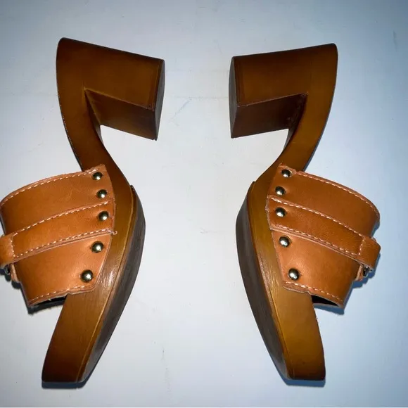 Avellini Wooden&amp; Leather Heels Made In Italy Women's Tan Mules