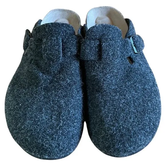 Axxiom Womens Slip On Clogs Grey Wool Size 11 Fuzzy Comfort Slippers