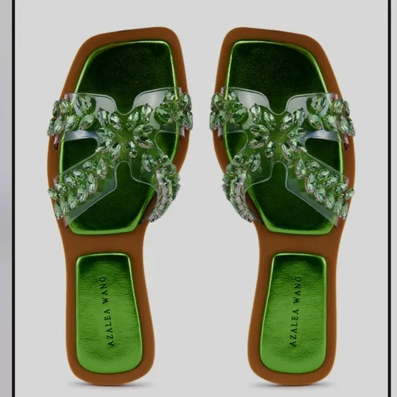 AZALEA WANG FALKEN GREEN SANDAL SIZE 7.5 NWOT