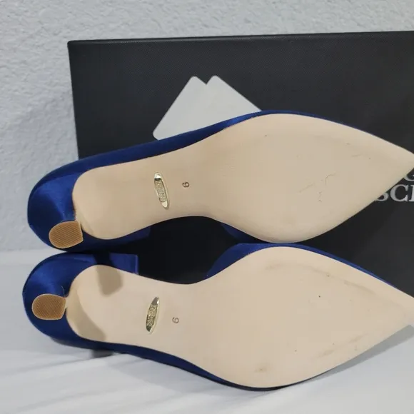 Badgley Mischka Fabia II Kitten Heels with Crystal Buckle, Sz 6, NIB