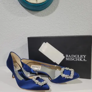 Badgley Mischka Fabia II Kitten Heels with Crystal Buckle, Sz 6, NIB