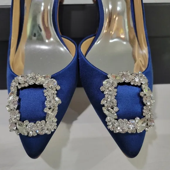 Badgley Mischka Fabia II Kitten Heels with Crystal Buckle, Sz 6, NIB