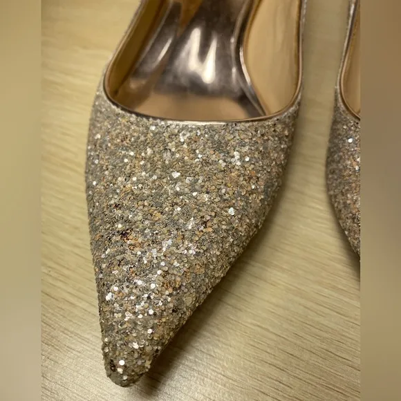 Badgley Mischka Heels glitter champagne size 6 EUC