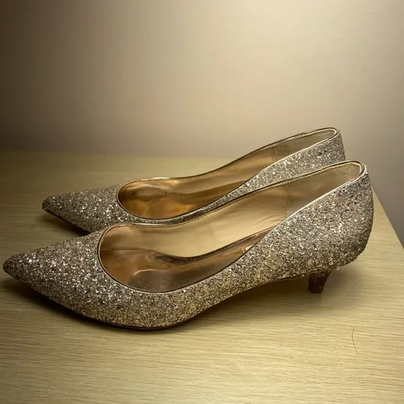 Badgley Mischka Heels glitter champagne size 6 EUC