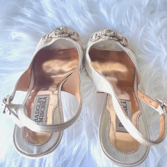 Badgley Mischka Xulia Ivory Satin Low Heels Peep Toe Slingback Wedding heels 7.5