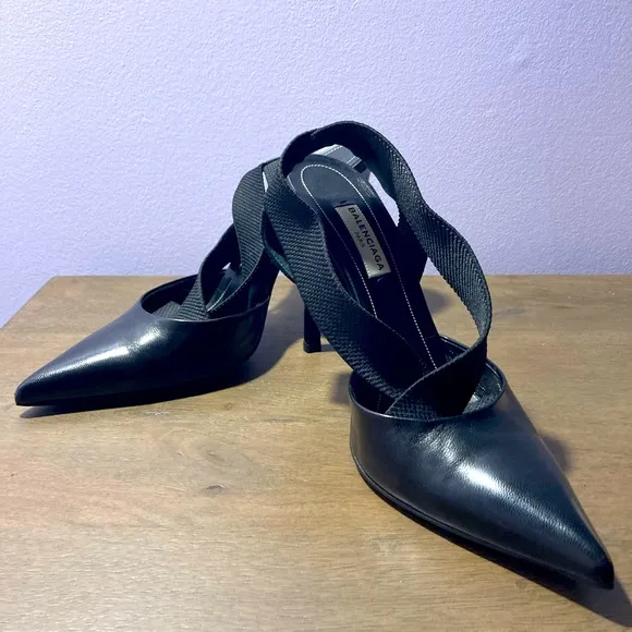 💕Balenciaga Black Leather Slingback Pumps