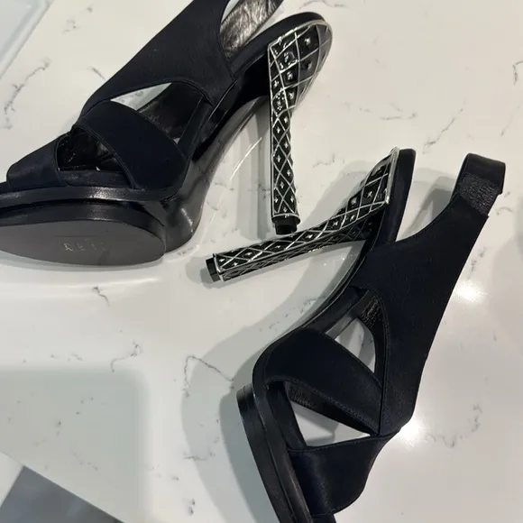 Balenciaga Elegant Black Slingback Heels