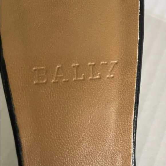 BALLY Black Leather Women's Mules Kitten Heel Size 35