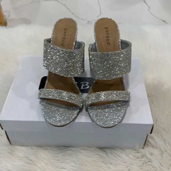 Bamboo Women’s New Never Been Worn Rhinestoned Heels. Size 9-10