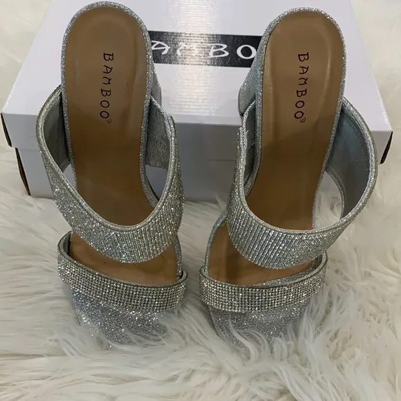 Bamboo Women’s New Never Been Worn Rhinestoned Heels. Size 9-10