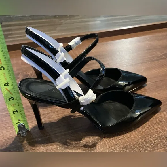 BANANA REPUBLIC Cross Halter Madis Black Patent 3-3/4” Slingback Heels Size 8.5
