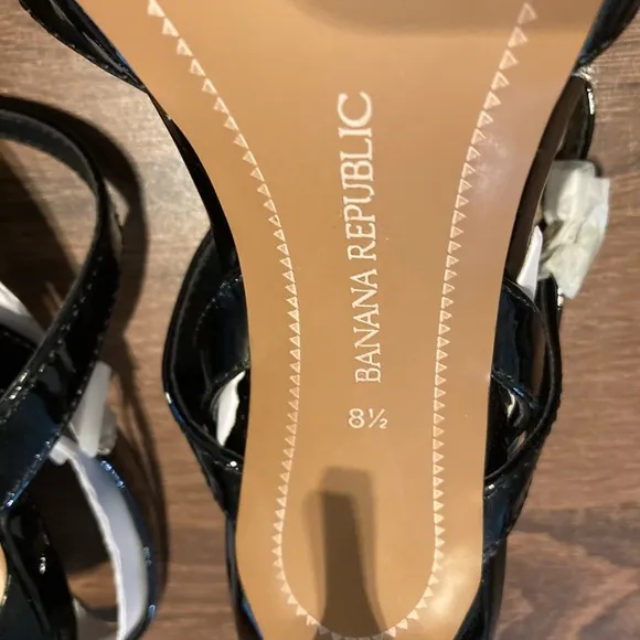 BANANA REPUBLIC Cross Halter Madis Black Patent 3-3/4” Slingback Heels Size 8.5