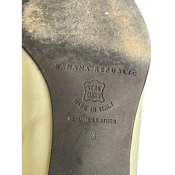 Banana Republic  Made in Italy   GENUINE LEATHER POINTY TOE Kitten Heels * US 8