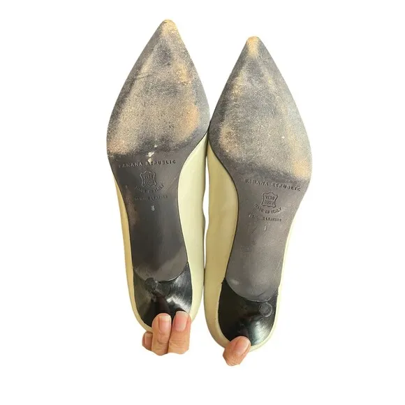 Banana Republic  Made in Italy   GENUINE LEATHER POINTY TOE Kitten Heels * US 8