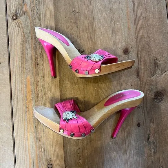 Bebe Barbie Vintage Pink Leather Heart Rhinestone Jeweled Wooden Mules Size 7.5