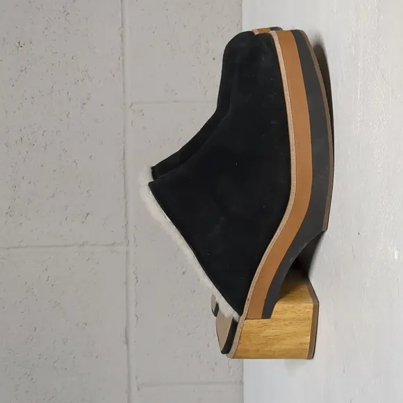 Bernardo Sky Clog Black Suede Clog Size 9.5 EUC