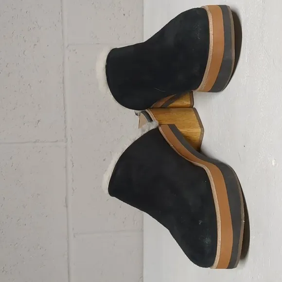 Bernardo Sky Clog Black Suede Clog Size 9.5 EUC