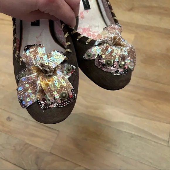 Beverly Feldman Brown Sequin Flower Kitten Heels