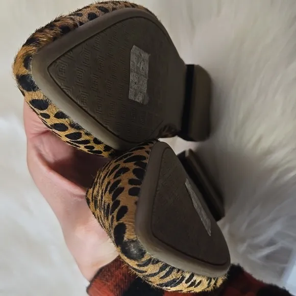 Birdies The Swan Mini Cheetah Flat Mules - Size 8.5