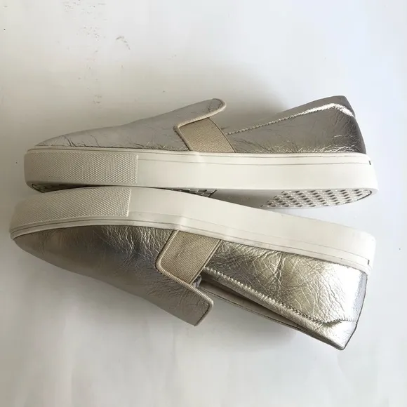 Birdies Women’s Swift Leather Slip-On Sneaker Size 10.5