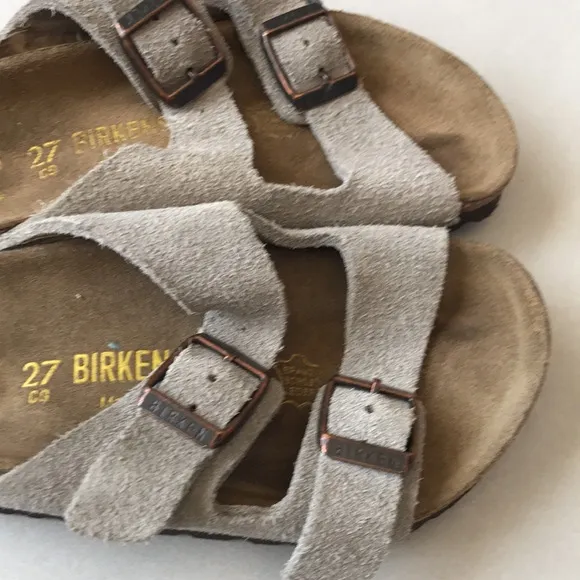 BIRKENSTOCK ARIZONA Kid’s Unisex Suede Clogs | 9