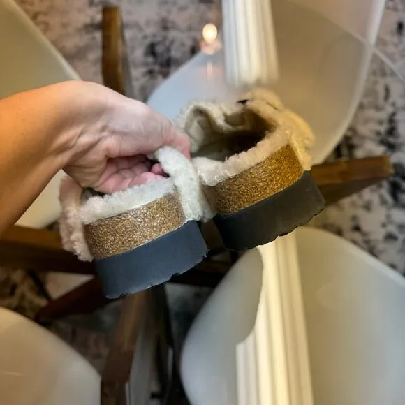 BIRKENSTOCK Boston Big Buckle Teddy Platform Clogs Size 38 / 8