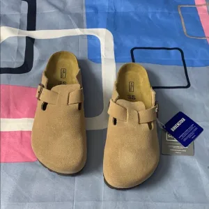Birkenstock Boston Cream Mules with Closed Toe Narrow