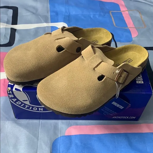 Birkenstock Boston Cream Mules with Closed Toe Narrow