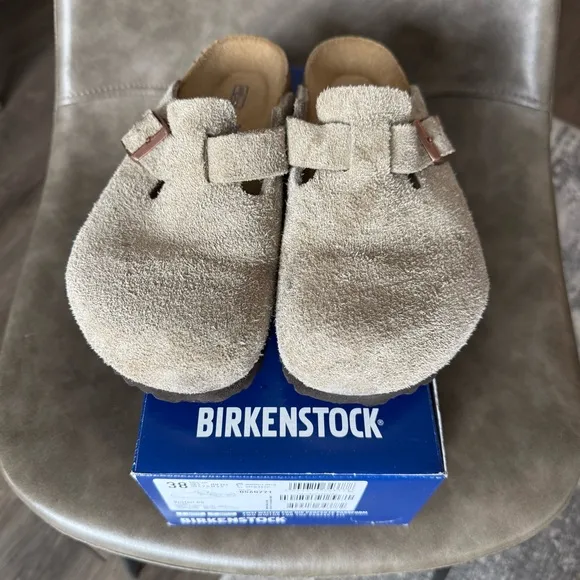 Birkenstock Boston soft footbed in taupe suede - Size 38 / 7-7.5 Regular/Wide