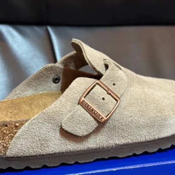 🍧🍧Birkenstock Boston taupe suede mule clogs