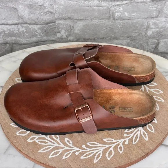 Birkenstock clogs,brown soft leather, comfort meets style SZ 10-10.5 popular 🔥
