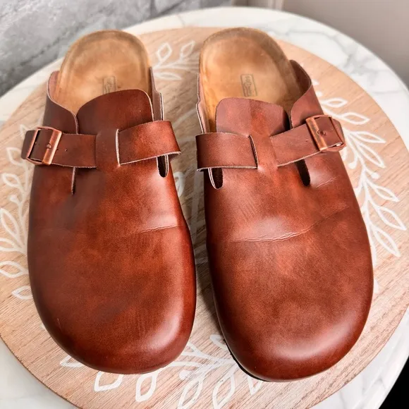 Birkenstock clogs,brown soft leather, comfort meets style SZ 10-10.5 popular 🔥